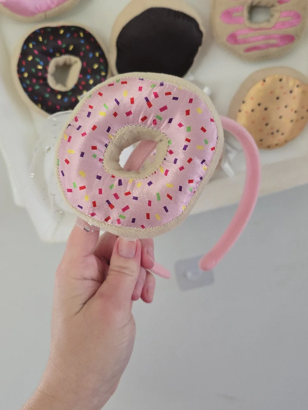 Fun Of A Kind One Kids Size 3 To 7 Box Of Doughnut Costume Dozen Removable Viral